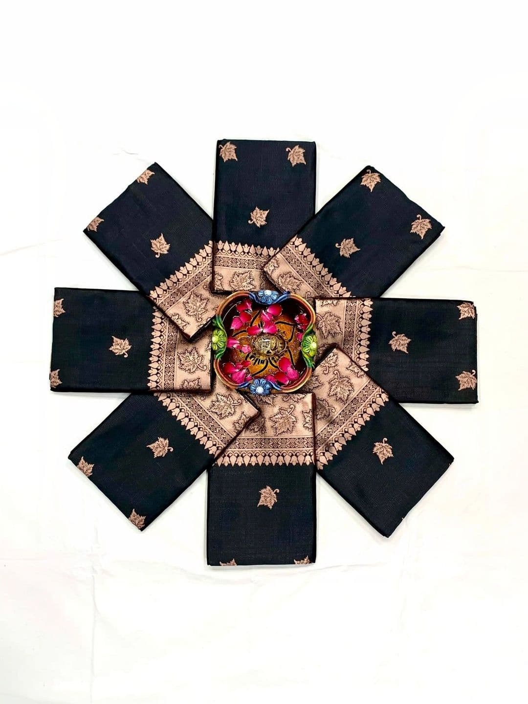 AmiFashion Woven Design Zari Art Silk Banarasi Saree thumbnail 4