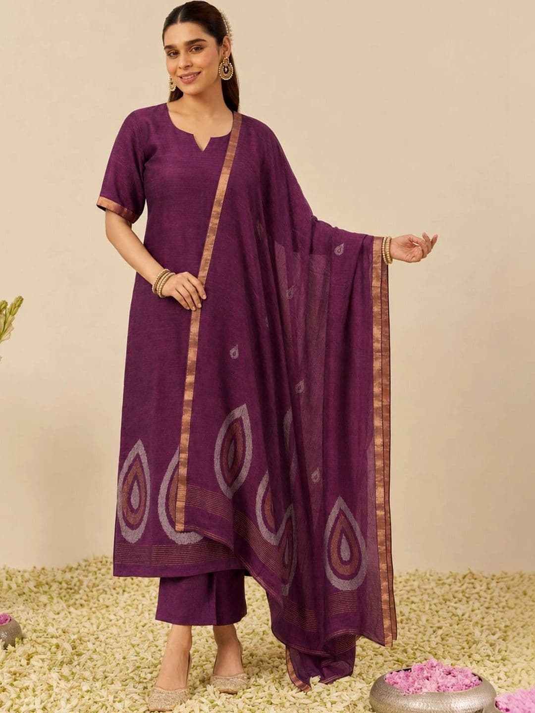 Sangria Women Ethnic Motifs Printed Regular Kurta with Trousers & With Dupatta thumbnail 5