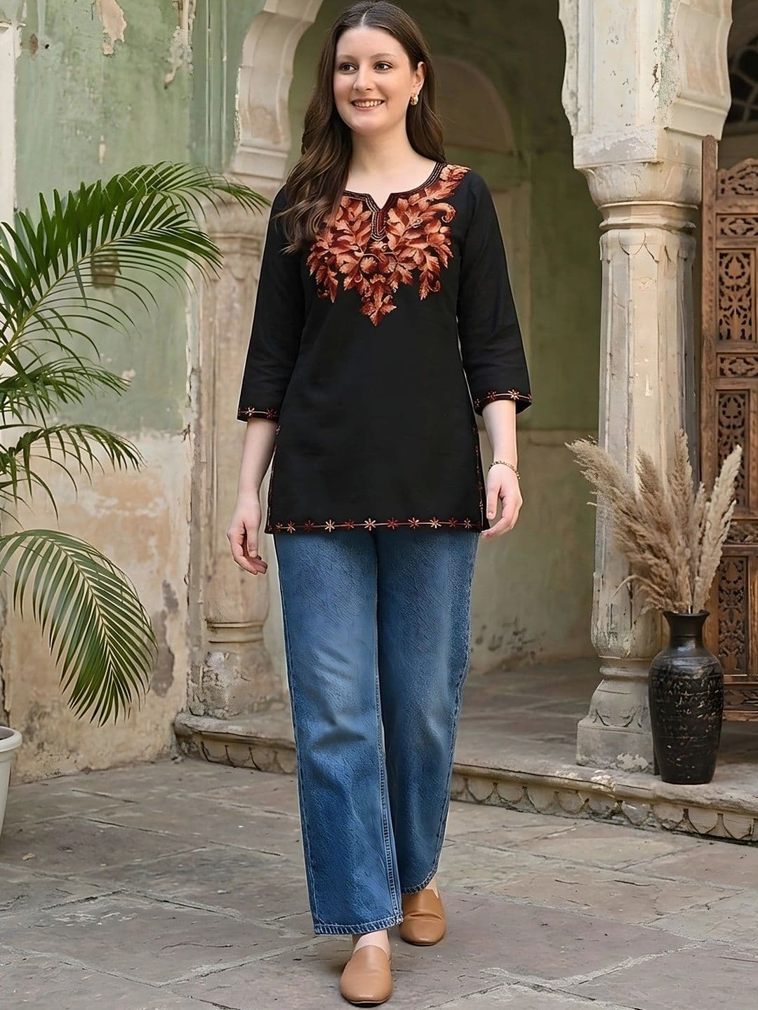 Sangria Women Ethnic Motifs Embroidered Thread Work Kurta thumbnail 3