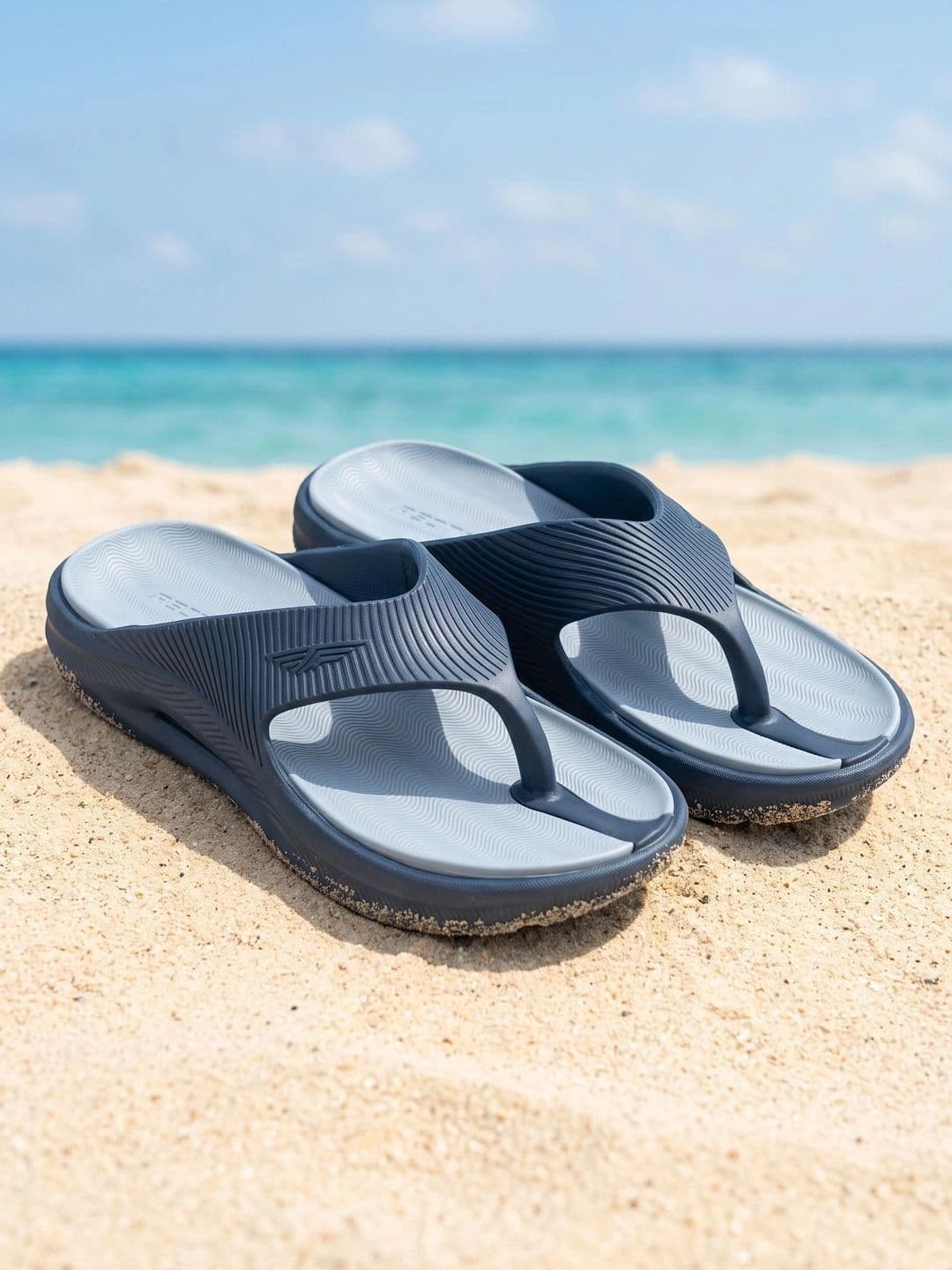 Red Tape Men Thong Flip-Flops thumbnail 2