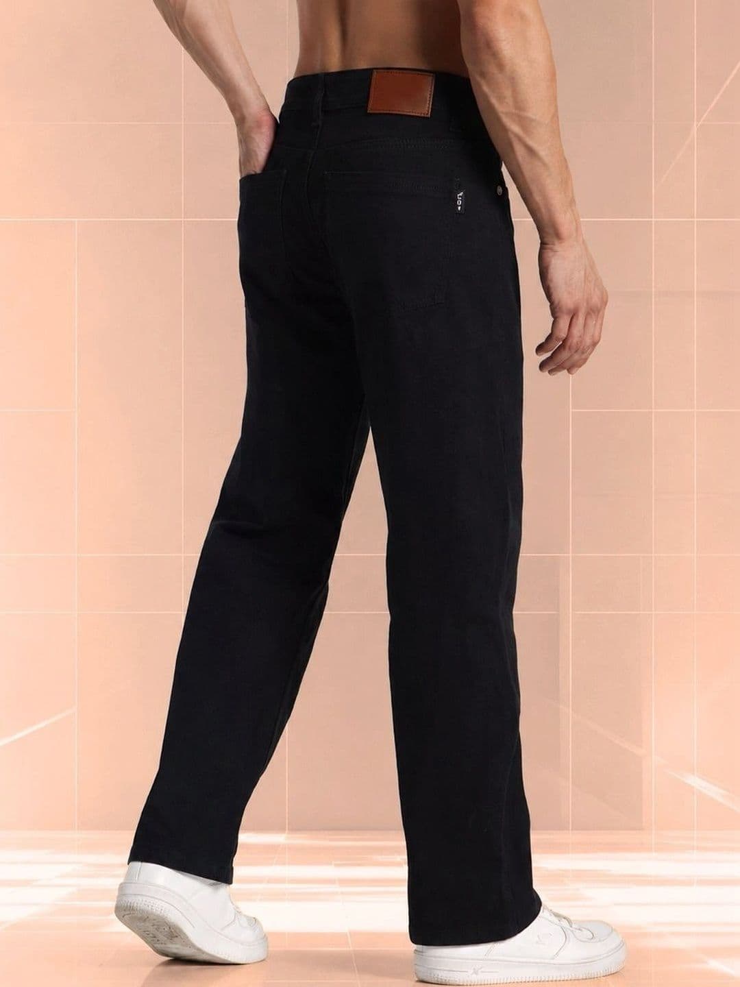 SYNZO Men Comfort Relaxed Fit Mid-Rise Jeans thumbnail 4