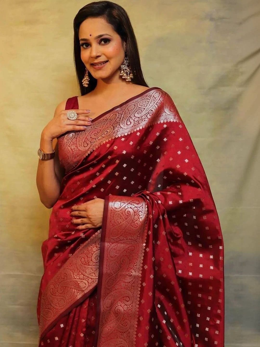 FASHIONIZO Woven Design Zari Art Silk Banarasi Saree thumbnail 3
