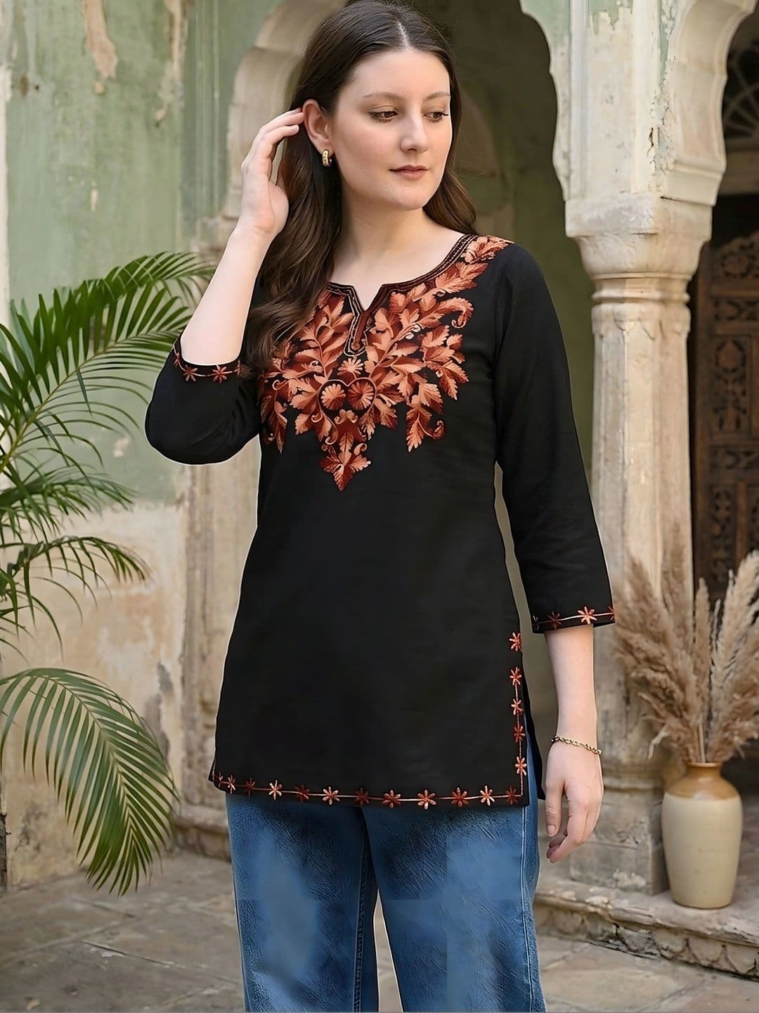 Sangria Women Ethnic Motifs Embroidered Thread Work Kurta thumbnail 4