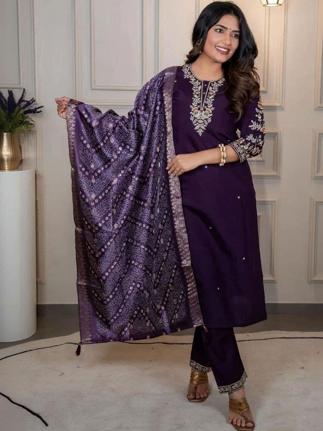 Rasikta Women Ethnic Motifs Embroidered Regular Thread Work Kurta with Trousers & With Dupatta thumbnail 6