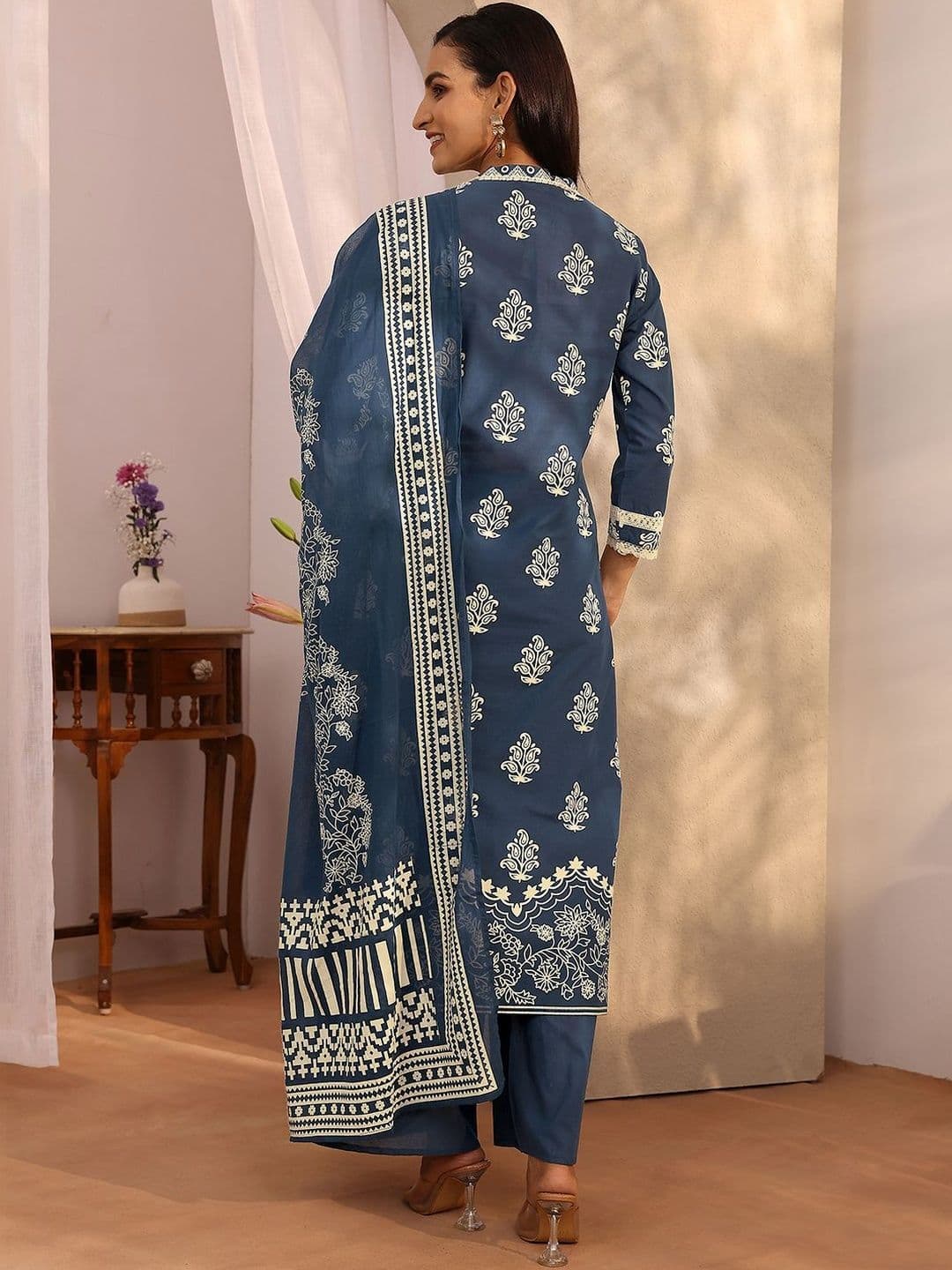 Libas Women Ethnic Motifs Printed Regular Thread Work Kurta with Palazzos & With Dupatta thumbnail 7