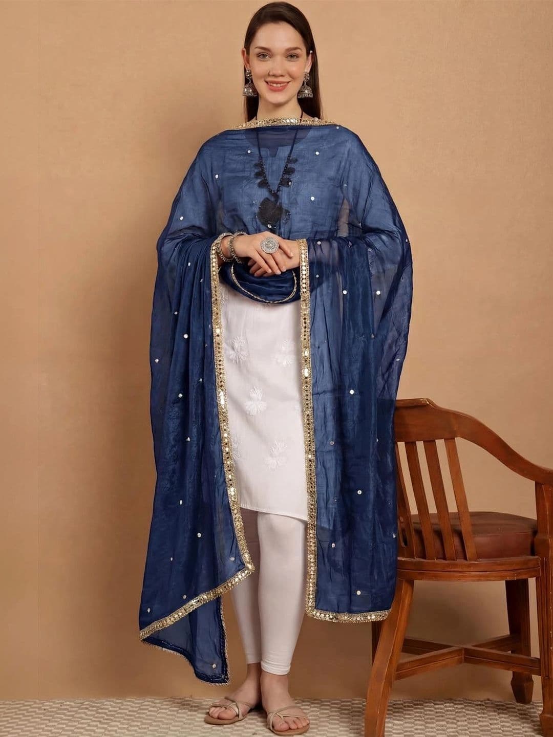 KALINI Dupatta with Mirror Work - view 1
