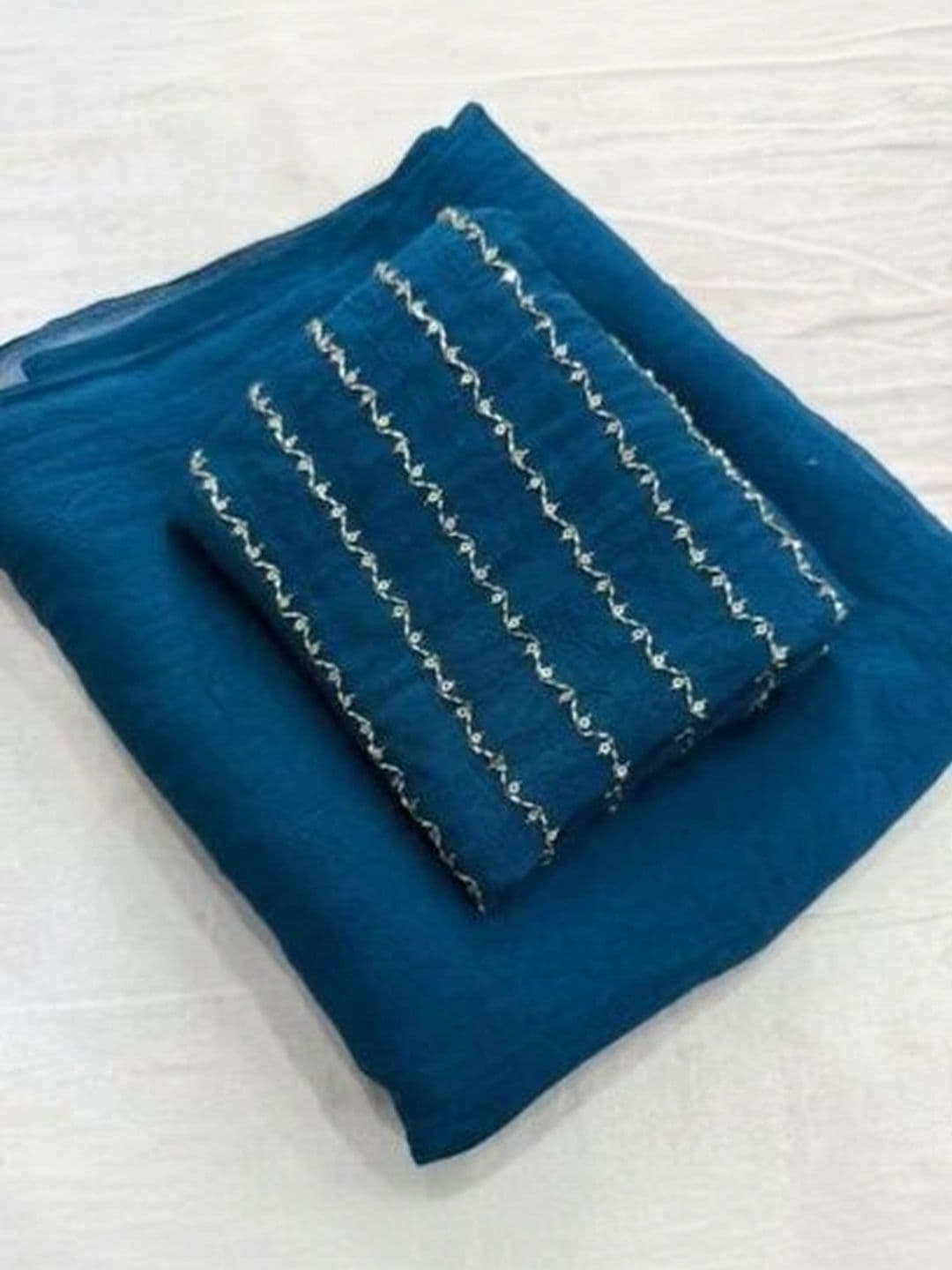 VRAGI Sequinned Saree thumbnail 4