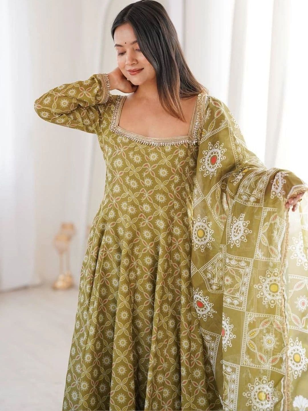 Kurtibella Women Ethnic Motifs Regular Pure Cotton Kurta with Trousers & With Dupatta thumbnail 2