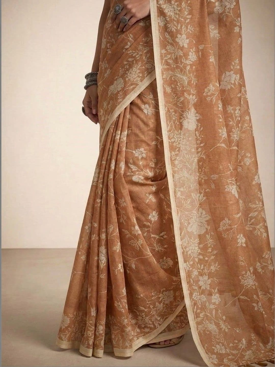Anouk Floral Silk Blend Saree thumbnail 7