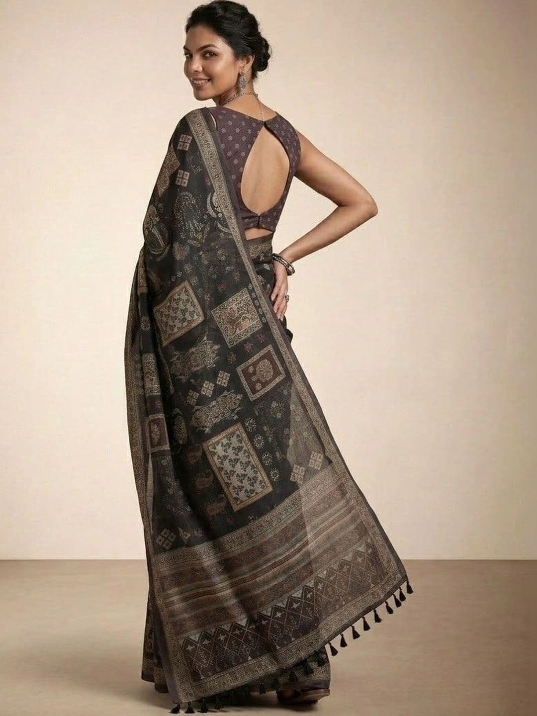 Anouk Ethnic Motifs Art Silk Ikat Saree thumbnail 3