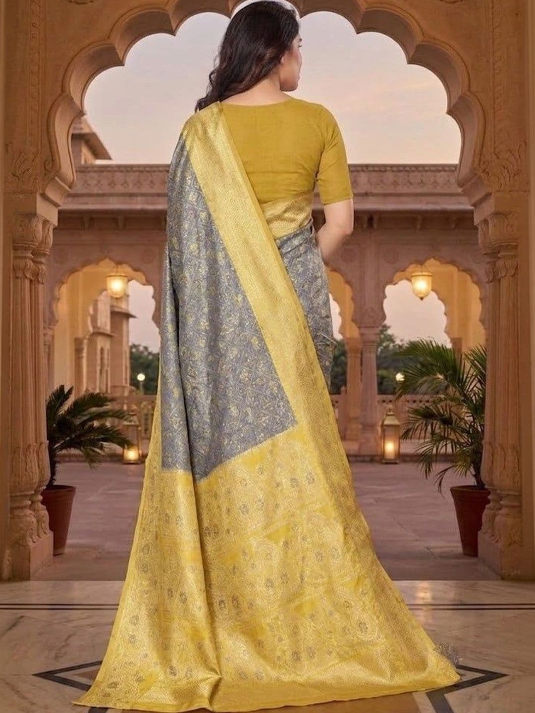 Aaishvyapparels Woven Design Zari Art Silk Banarasi Saree thumbnail 2