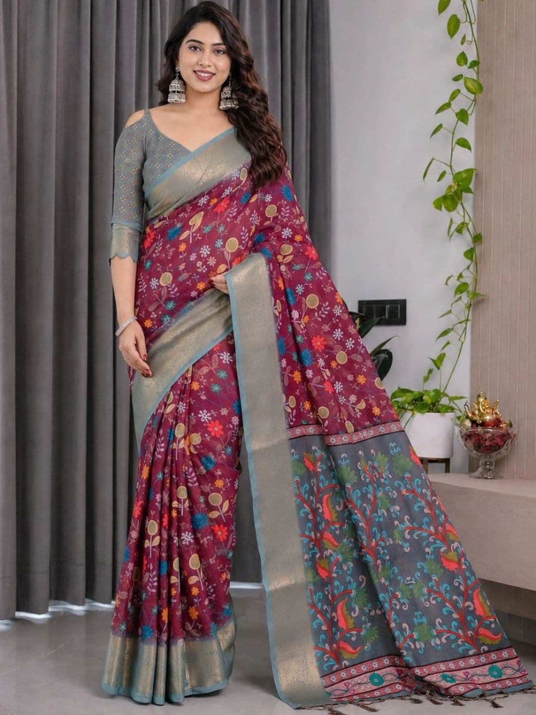 IKSHARA Floral Zari Saree thumbnail 7
