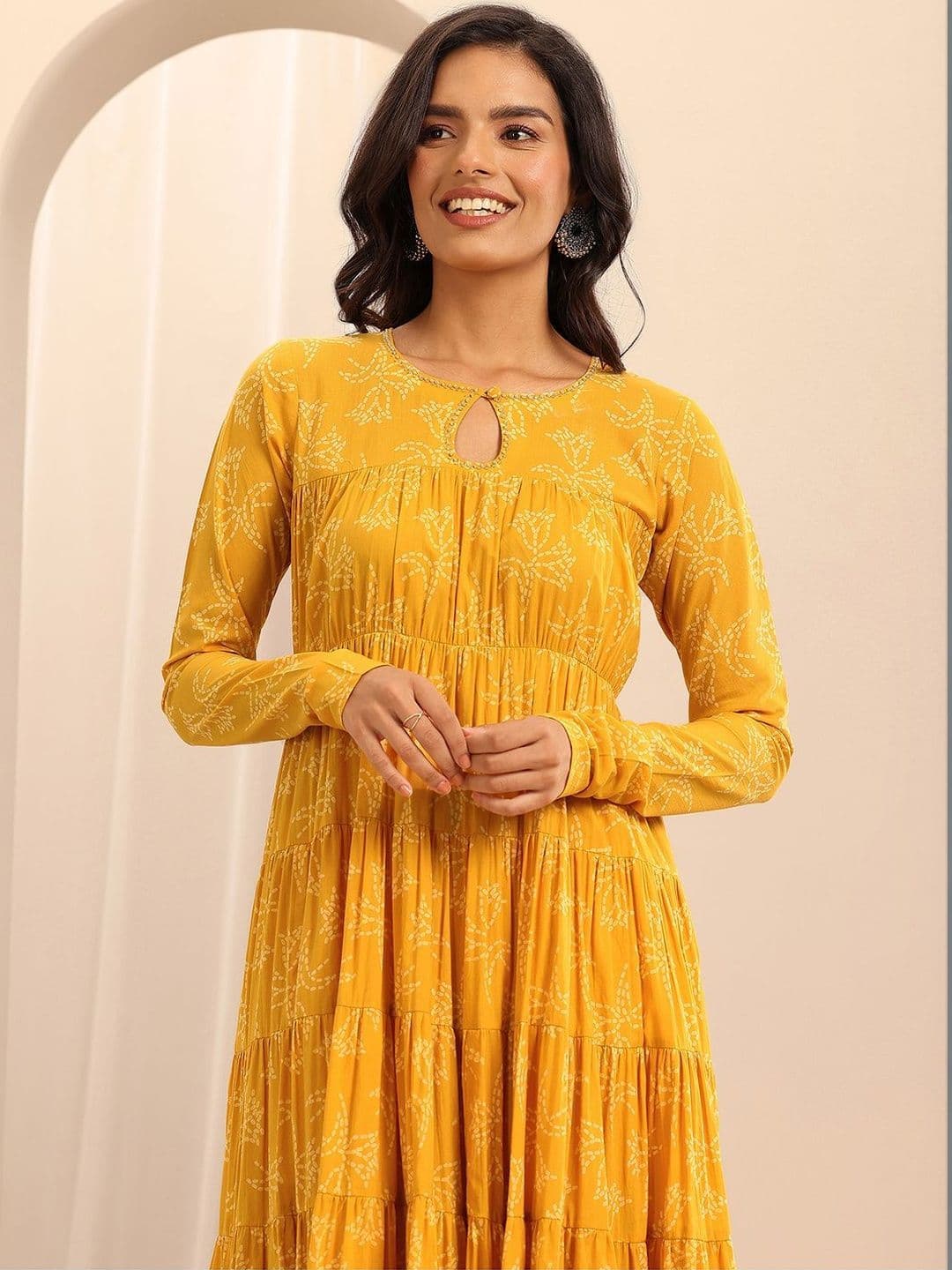 Libas Women Ethnic Motifs Printed Tiered Kurta with Trousers & With Dupatta thumbnail 6