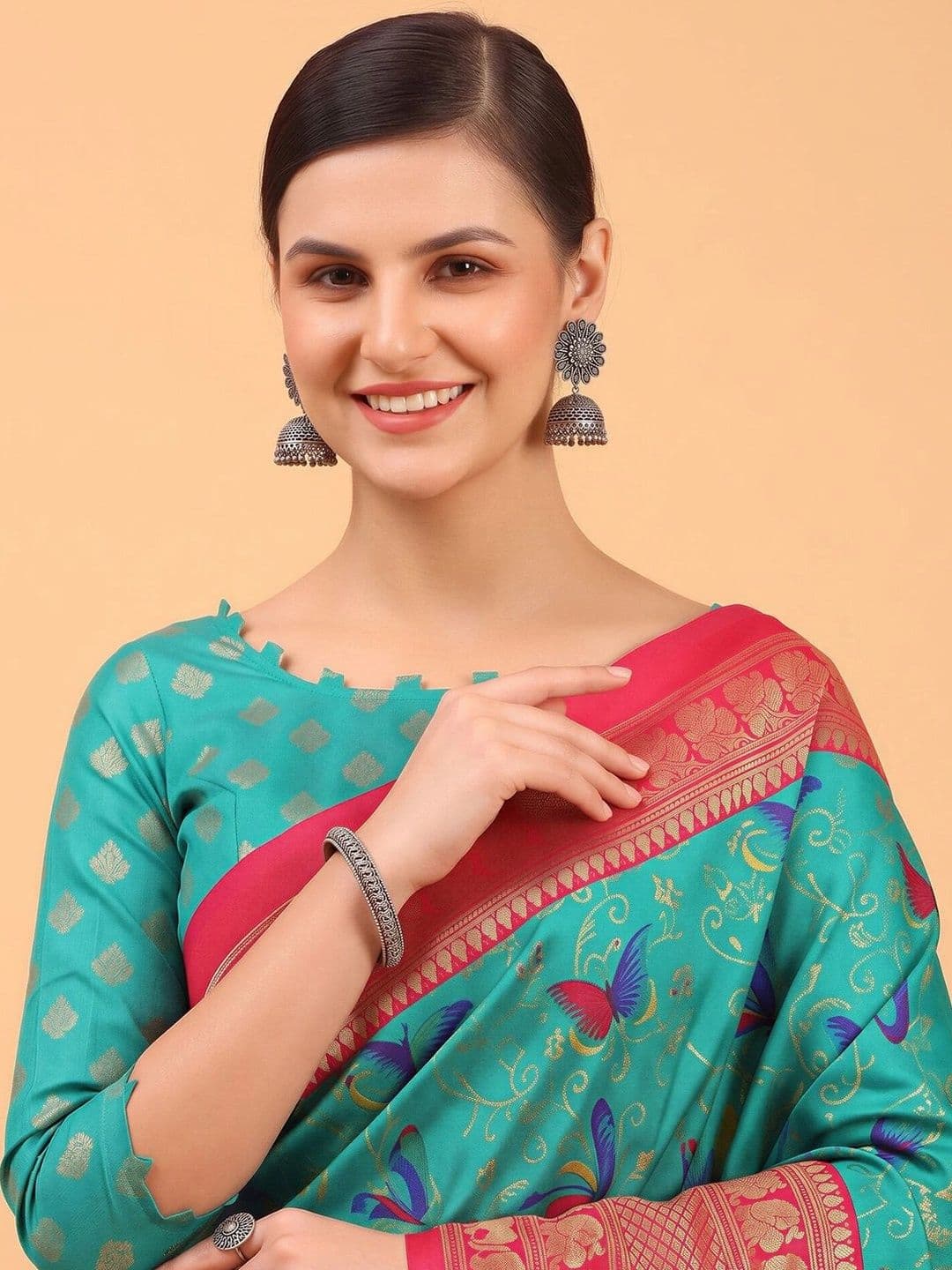 Anouk Embellished Zari Designer Banarasi Saree thumbnail 7