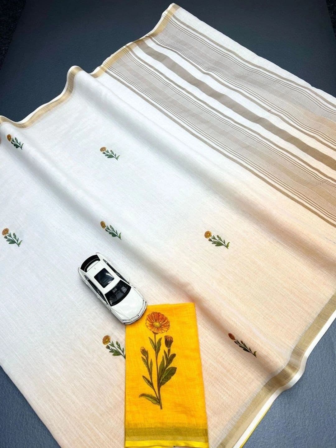 RAJHANS ENTERPRISE Floral Printed Pure Linen Saree thumbnail 4