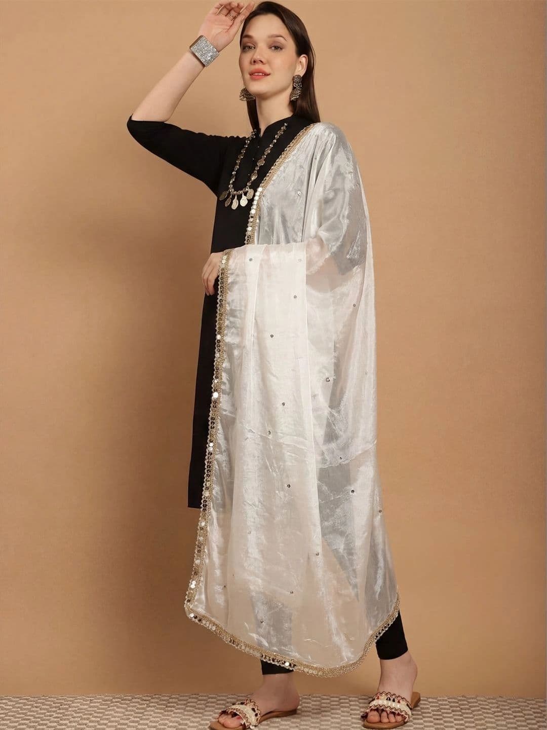 KALINI Dupatta with Sequinned thumbnail 3