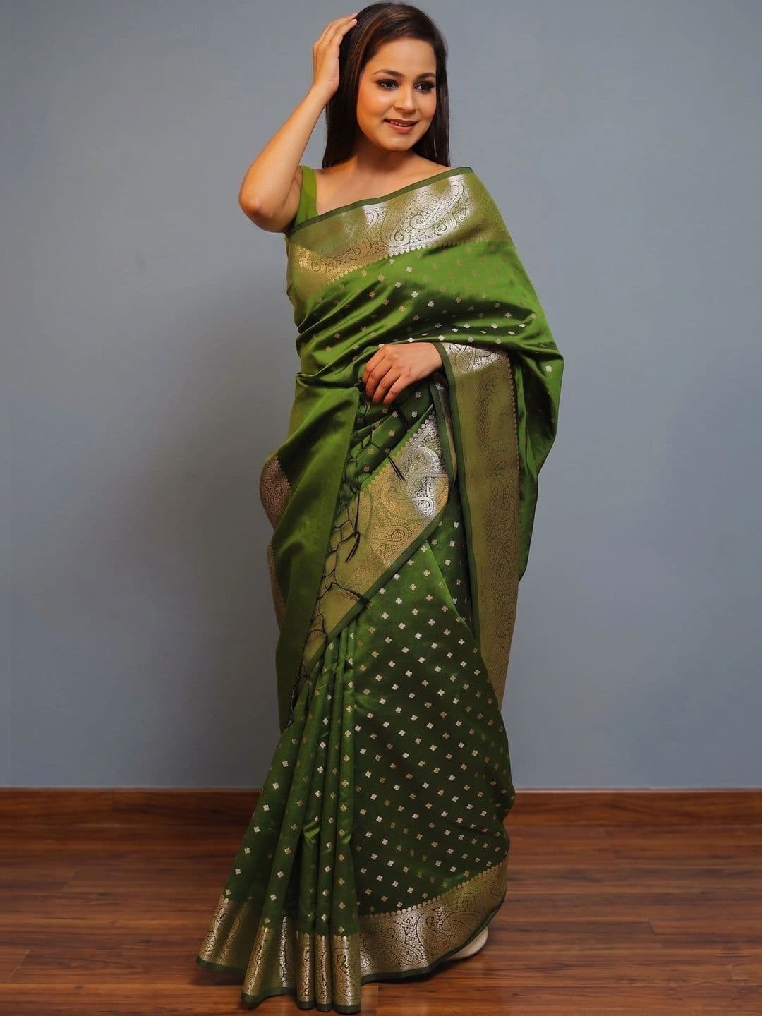 Aman's Impero Woven Design Zari Art Silk Banarasi Saree - view 1
