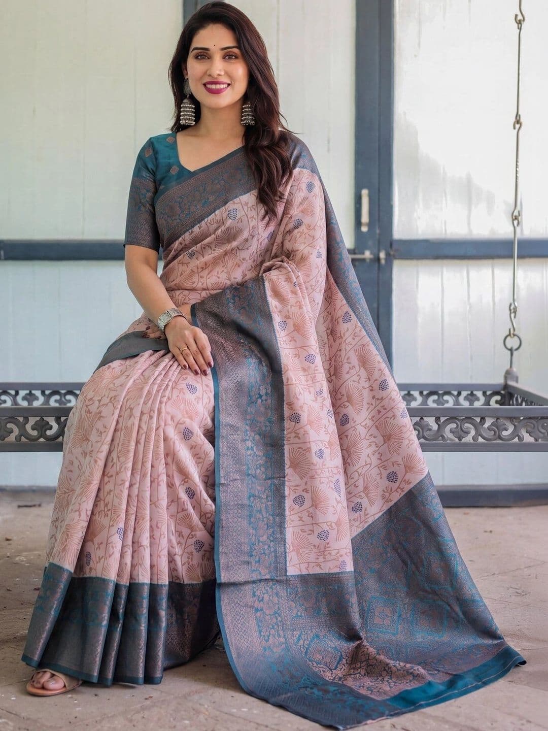 VS MALL Woven Design Zari Banarasi Saree thumbnail 5