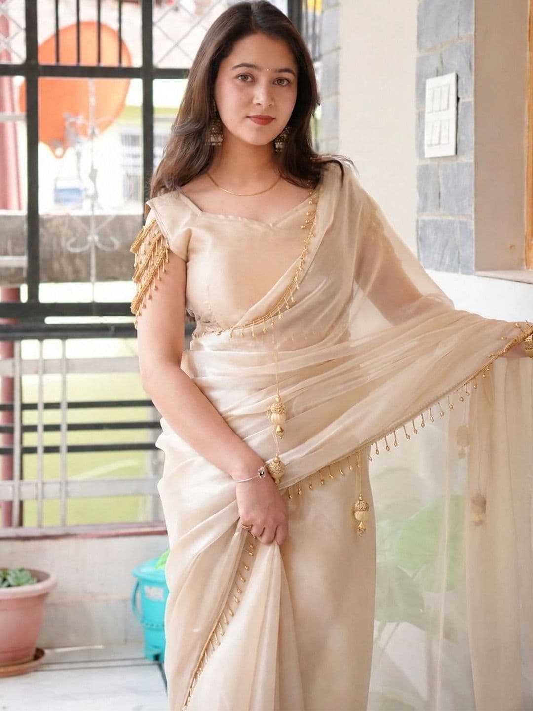 Saanvi Embroidered Silk Blend Saree - view 1