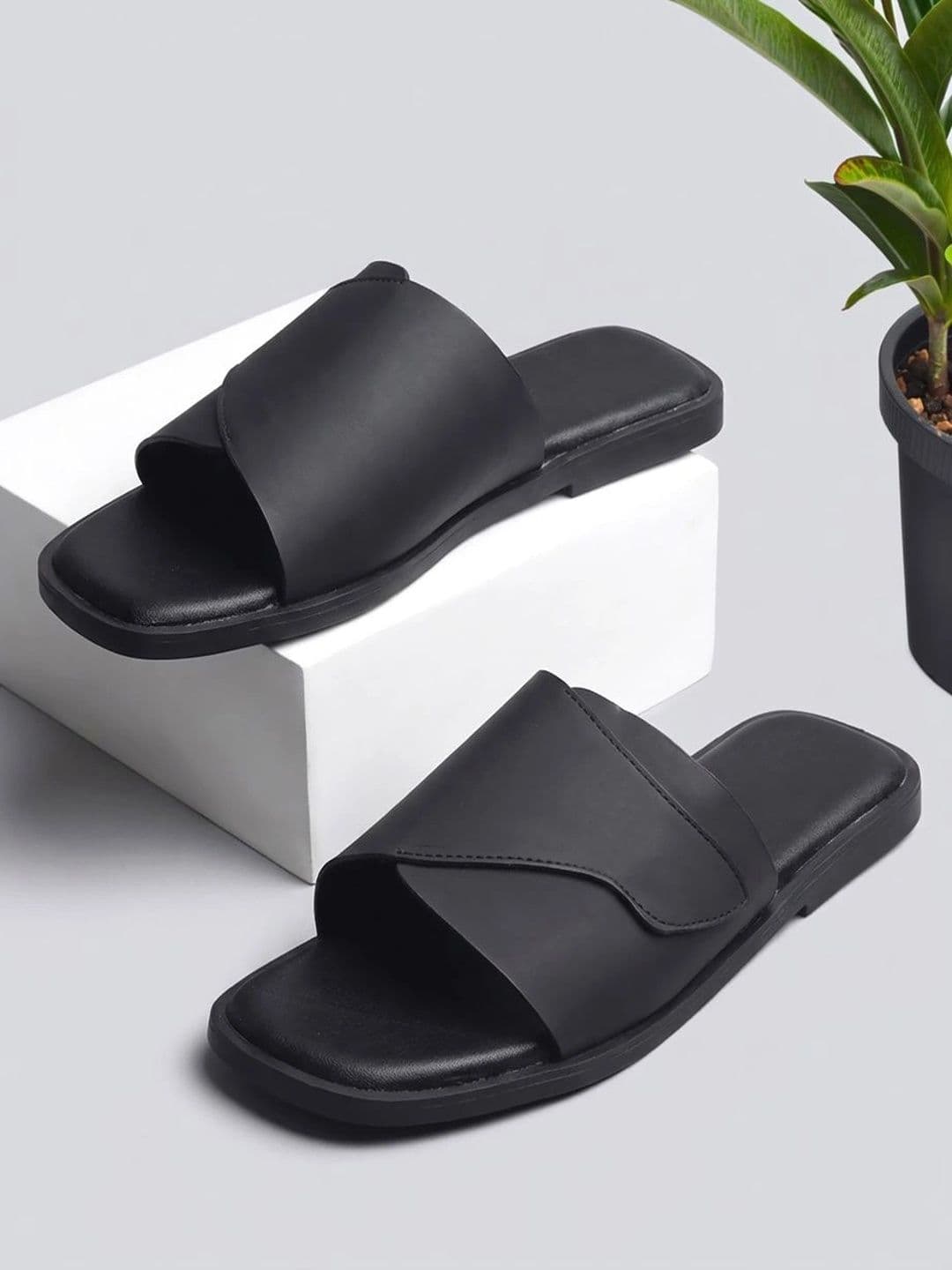 Roadster Men Comfort Sandals - view 1