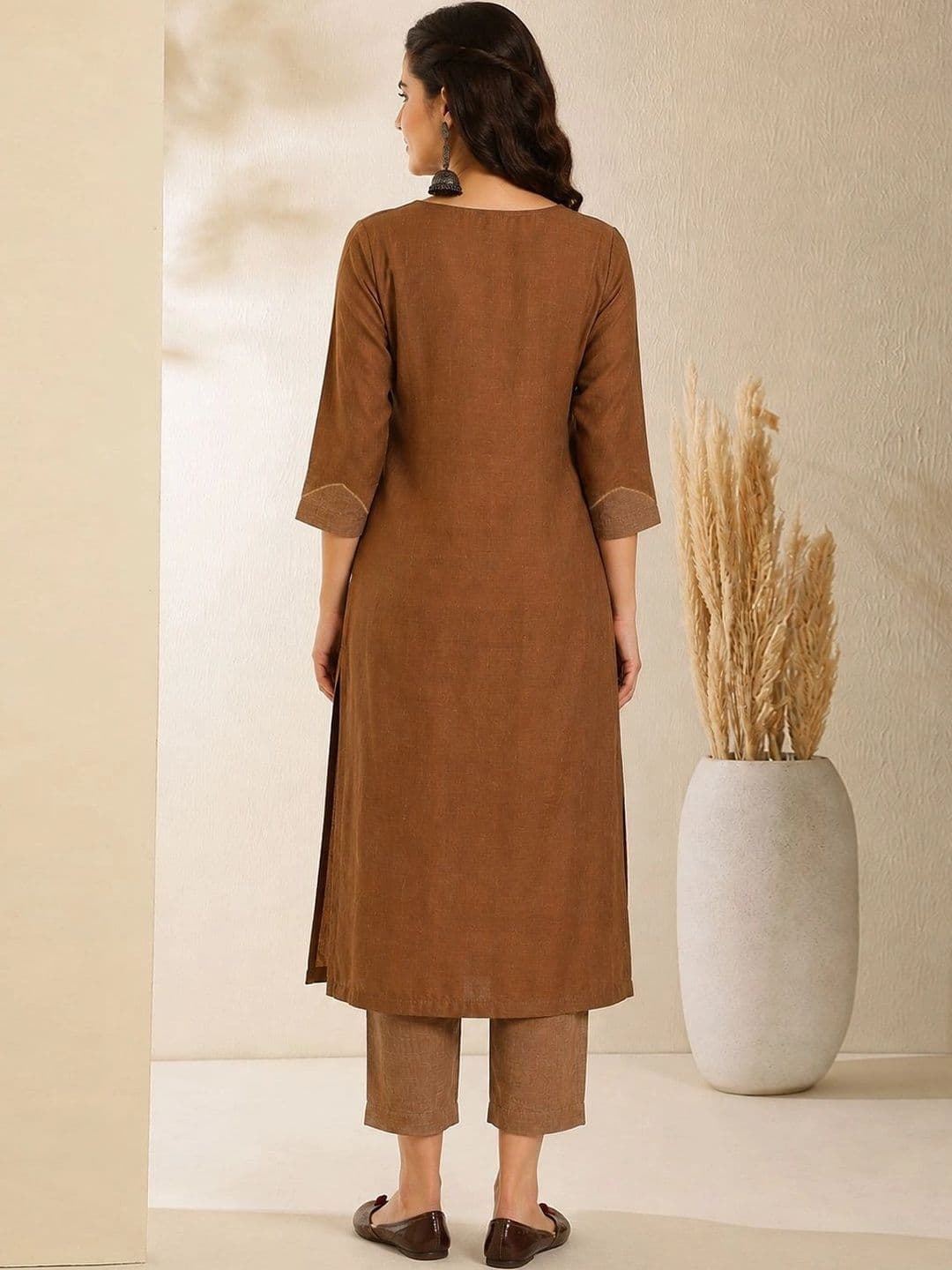 Sangria Women Regular Kurta with Trousers thumbnail 5