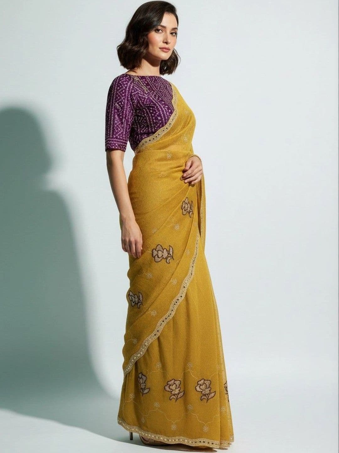 SmileyFashion Floral Embroidered Poly Georgette Saree thumbnail 2