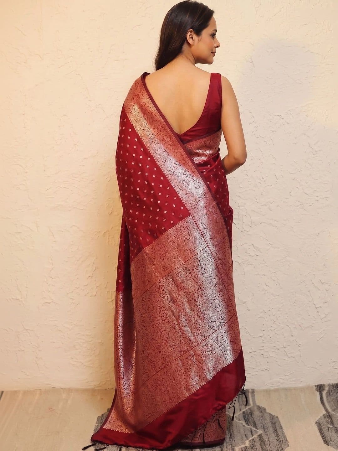 FASHIONIZO Woven Design Zari Art Silk Banarasi Saree thumbnail 5
