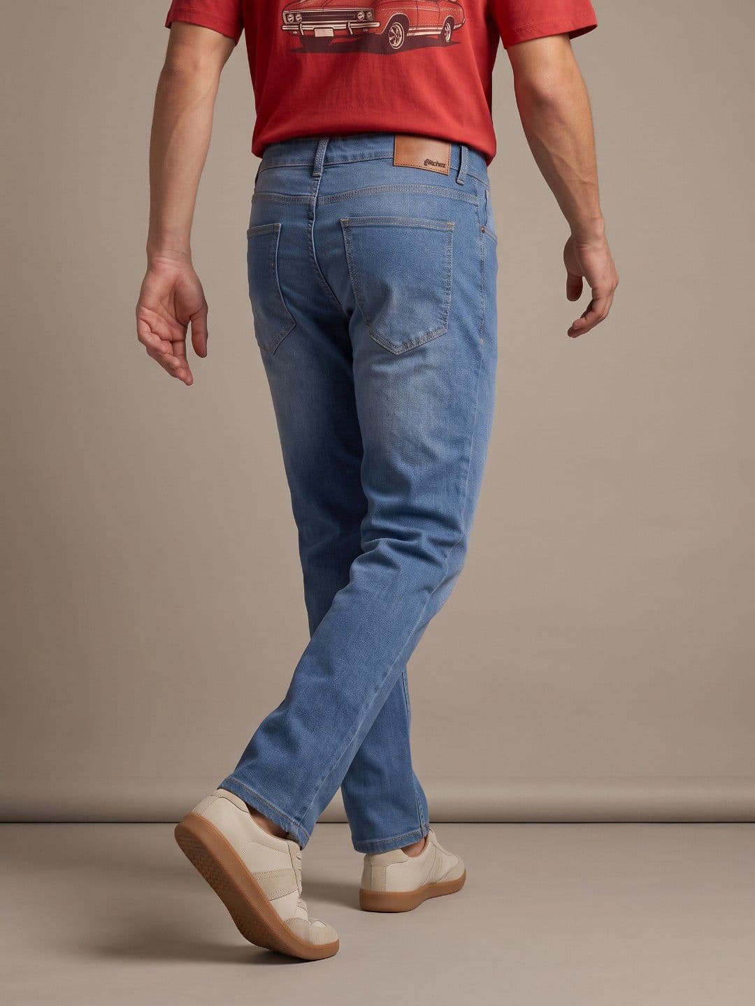 glitchez Men Straight Fit Mid-Rise Light Fade Stretchable Jeans thumbnail 4