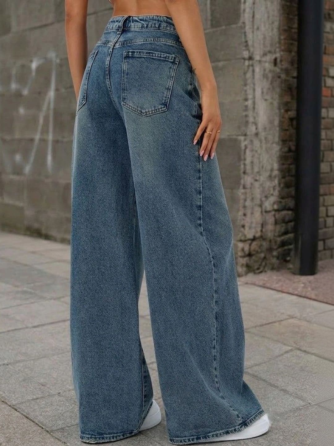 The Roadster Lifestyle Co Women Pure Cotton Clean Look Wide Leg Fit Jeans thumbnail 2