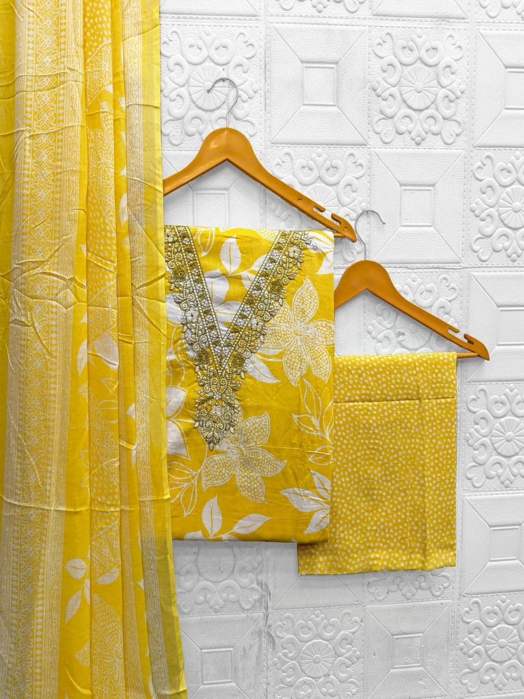 CLEMIRA Printed Pure Cotton Unstitched Dress Material thumbnail 4