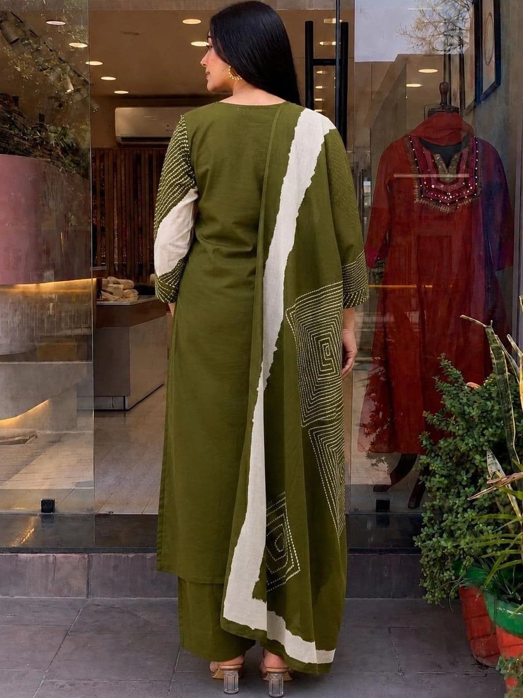 PANJURLI Women Ethnic Motifs Printed Regular Kurta with Trousers & With Dupatta thumbnail 5