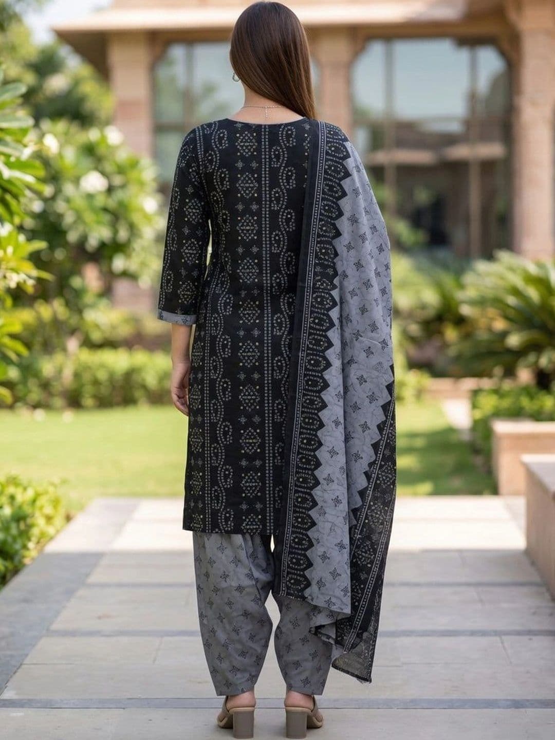 Rajnandini Women Ethnic Motifs Printed Regular Kurta with Patiala & With Dupatta thumbnail 7