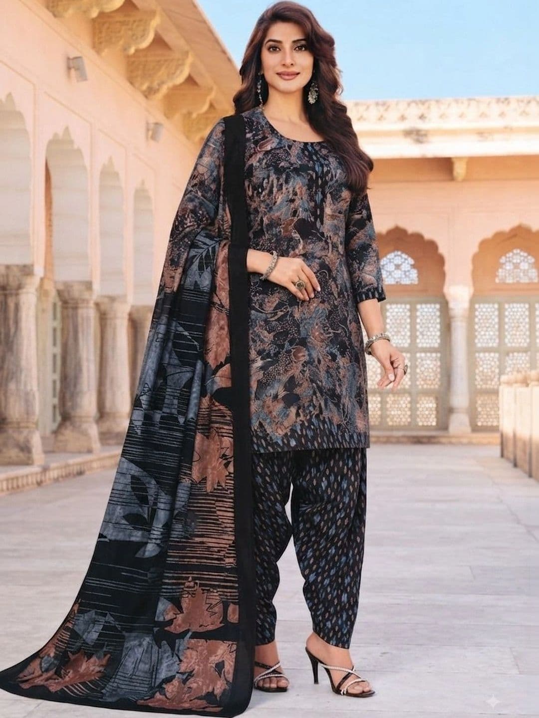shree jeenmata collection Women Printed Regular Pure Cotton Kurta with Patiala & With Dupatta thumbnail 2