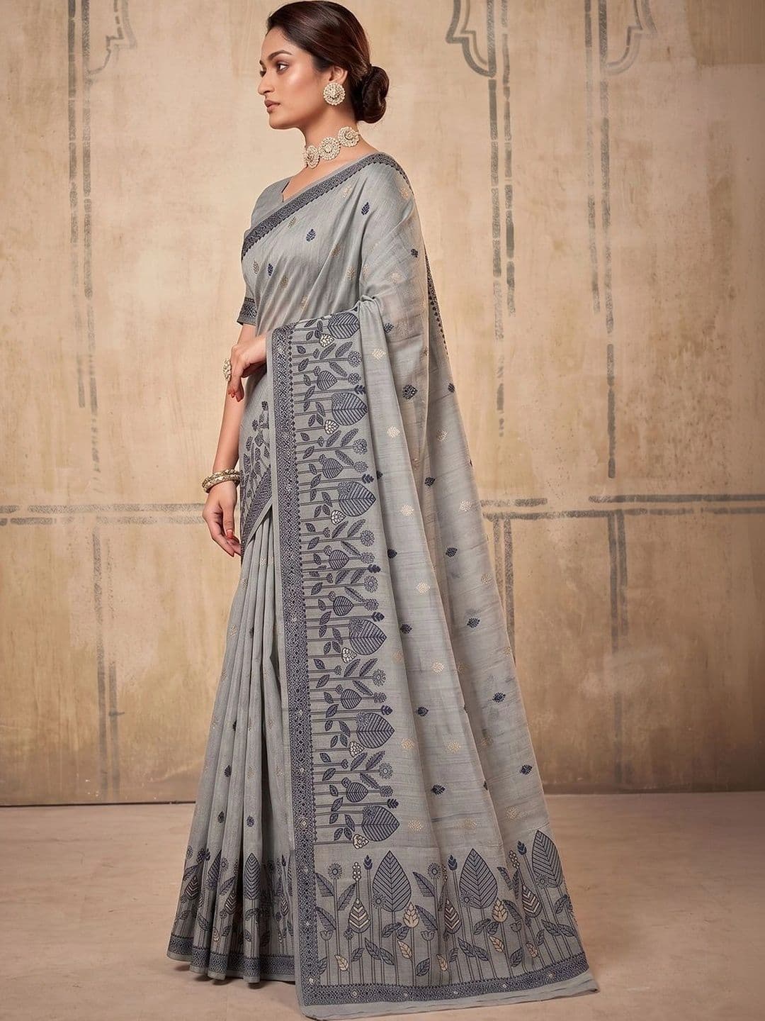 DIVASTRI Woven Design Zari Designer Saree thumbnail 2
