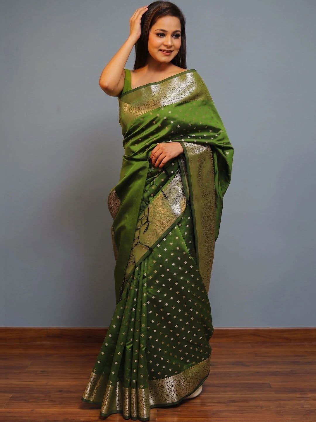 Vmdesigns Woven Design Zari Art Silk Banarasi Saree - view 1