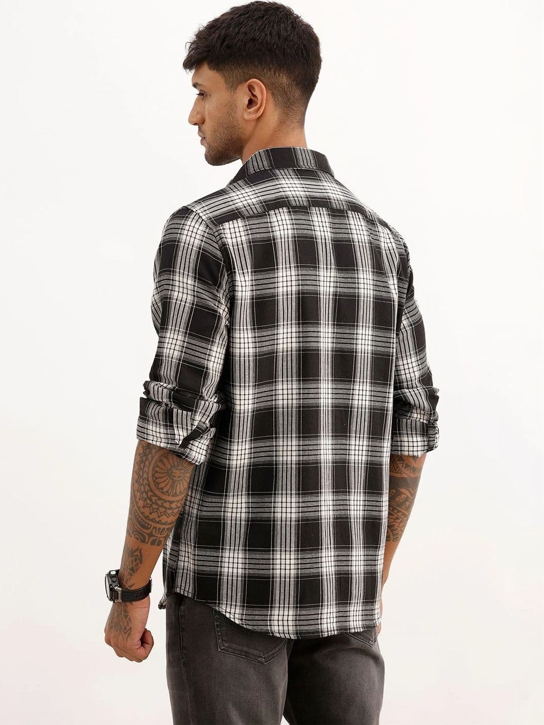 WROGN Men Slim Fit Checked Casual Shirt thumbnail 4