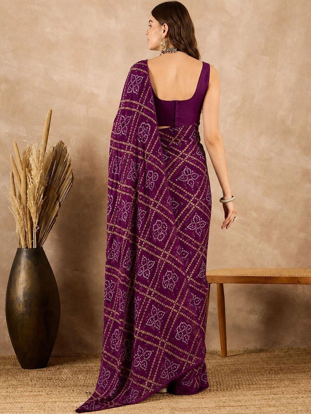 Sanwariya Silk Bandhani Pure Georgette Saree thumbnail 2