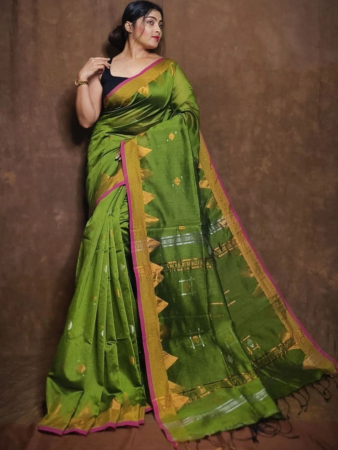MRITTIKA LOOMS Woven Design Zari Pure Cotton Saree - view 1