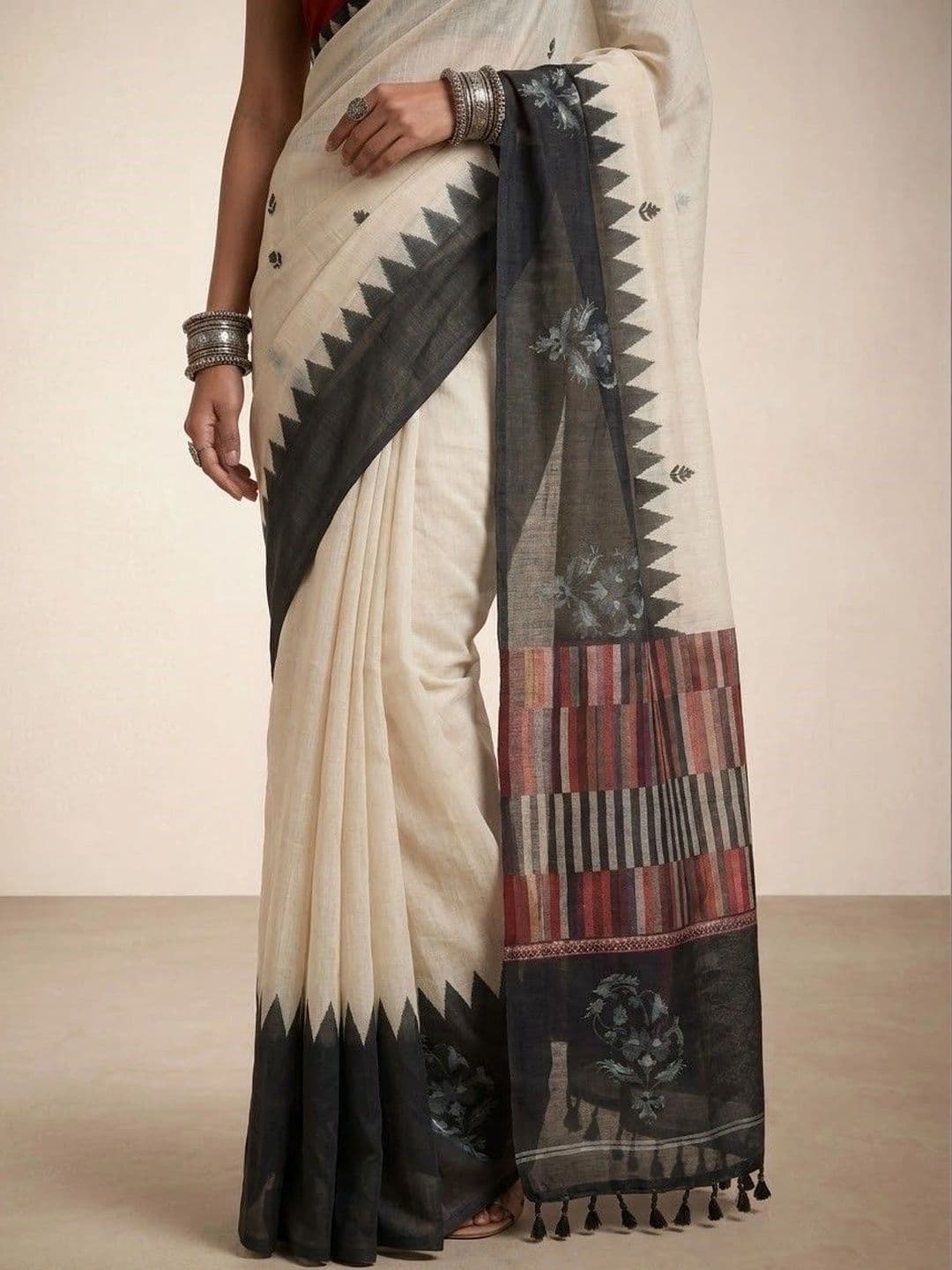 Anouk Silk Blend Ikat Saree thumbnail 7