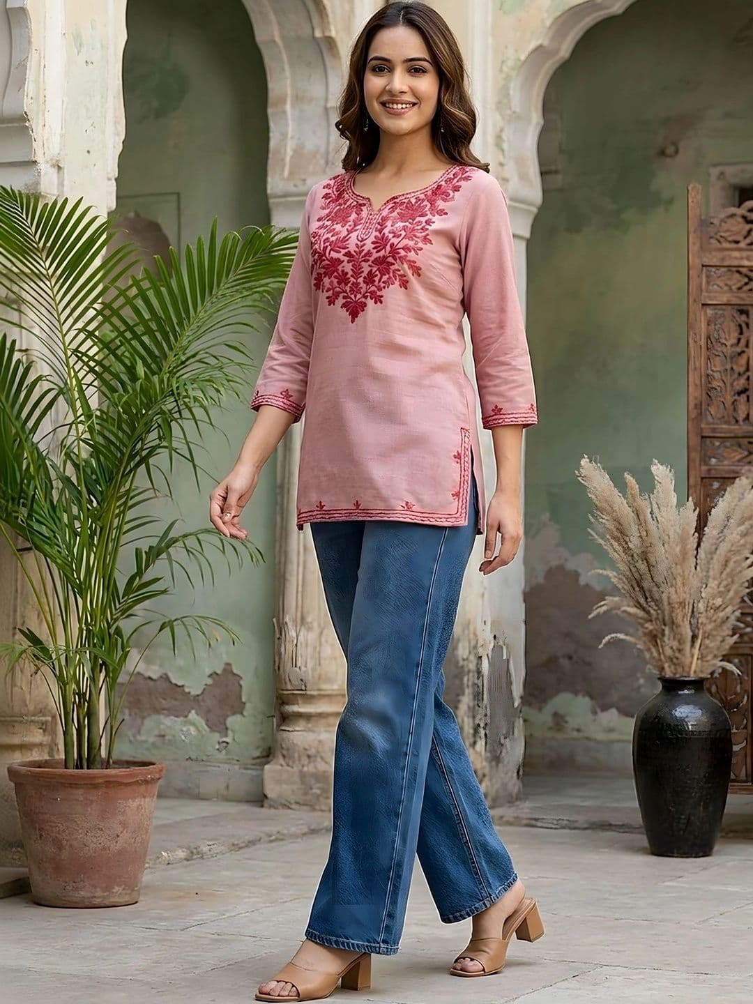Sangria Women Ethnic Motifs Embroidered Thread Work Kurta thumbnail 3