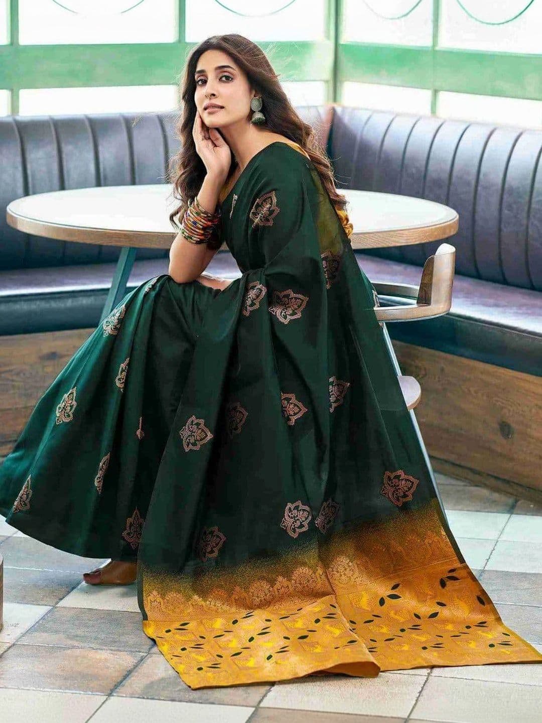 Zimzims Woven Design Zari Art Silk Banarasi Saree thumbnail 6