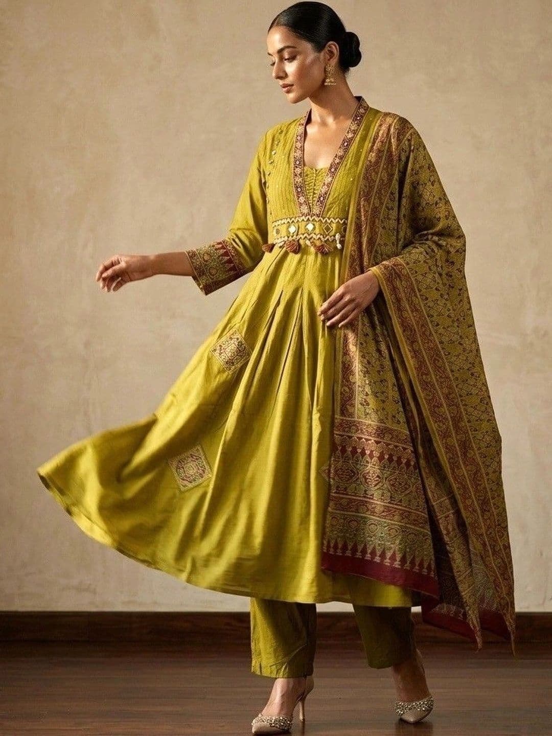 SHEMAIAH Women Ethnic Motifs Embroidered Pure Cotton Kurta with Trousers & With Dupatta - view 1