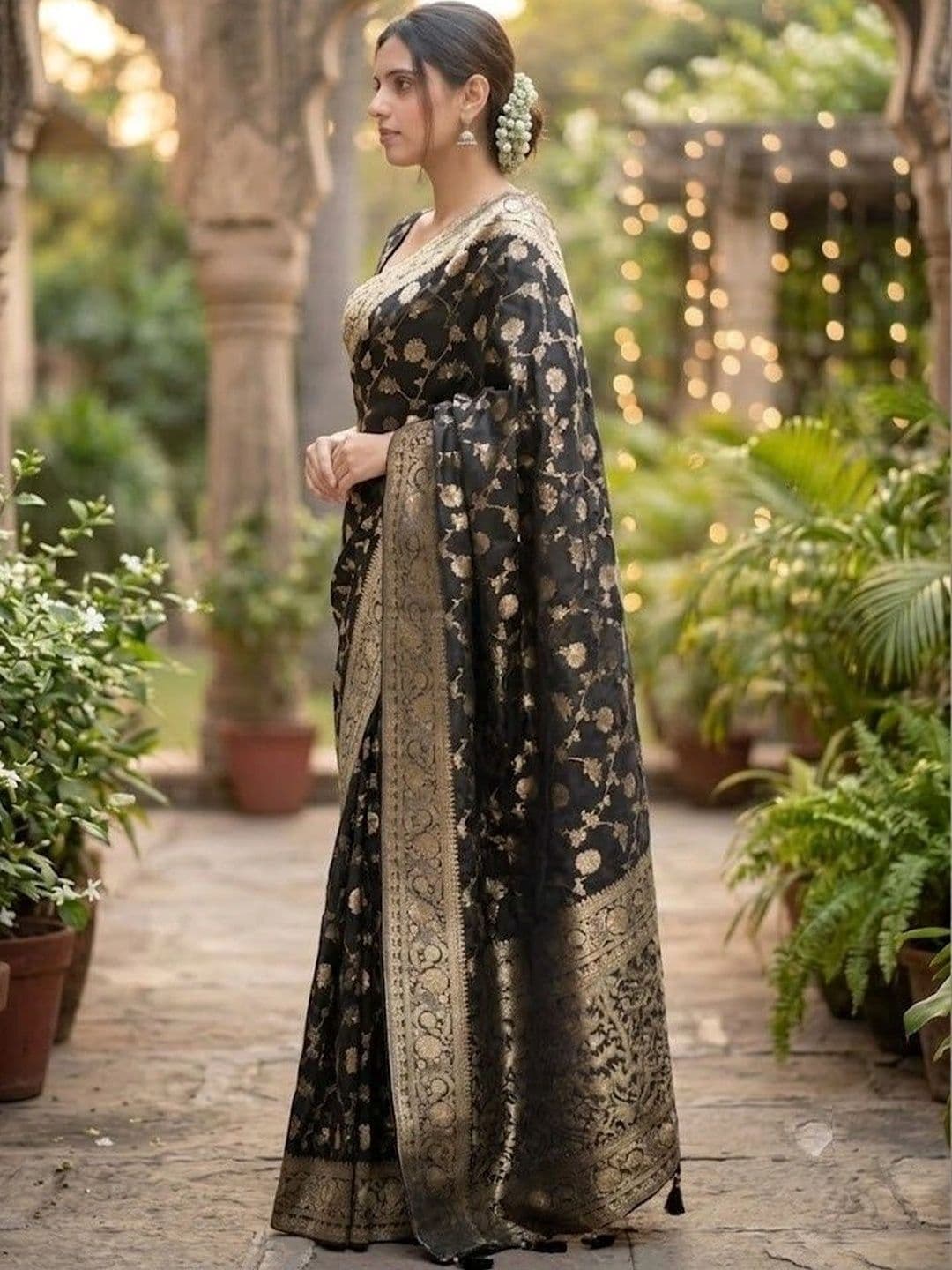 Okom Woven Design Zari Art Silk Banarasi Saree thumbnail 2
