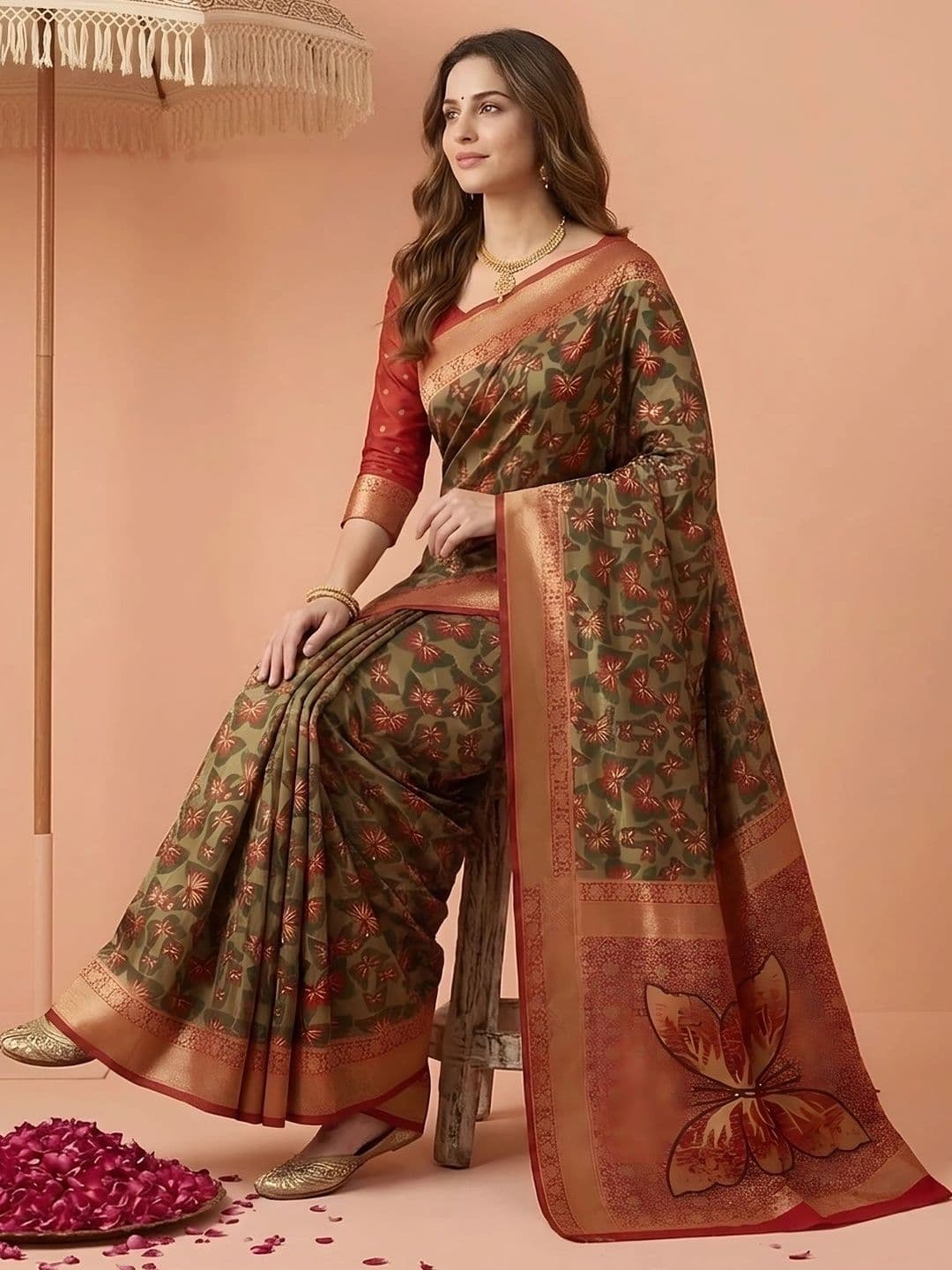 Dori Floral Silk Blend Saree thumbnail 4
