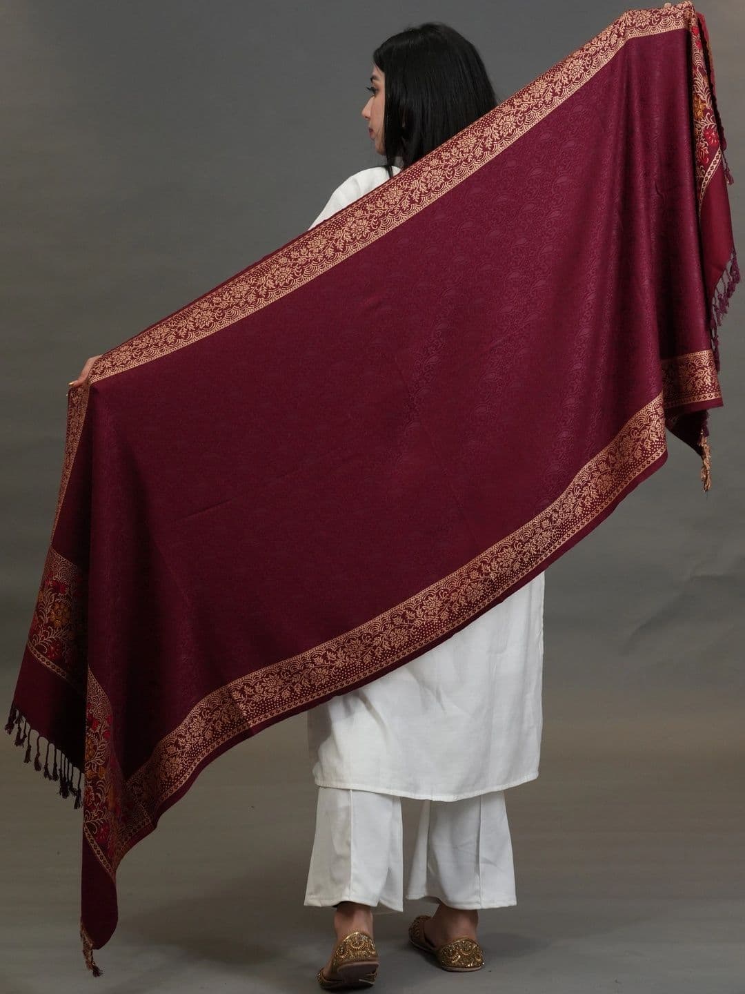 S.T. Women Floral Woven Design Acrylic Shawl thumbnail 3