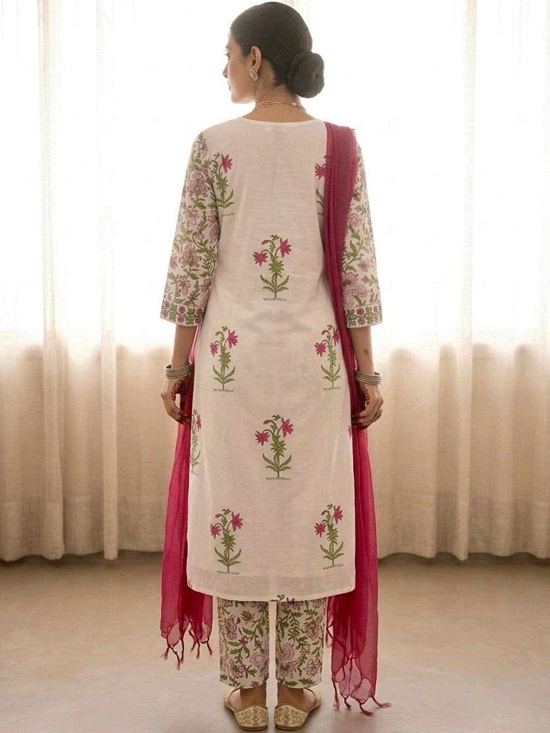 SHEMAIAH Women Floral Printed Empire Pure Cotton Kurta with Trousers & With Dupatta thumbnail 4