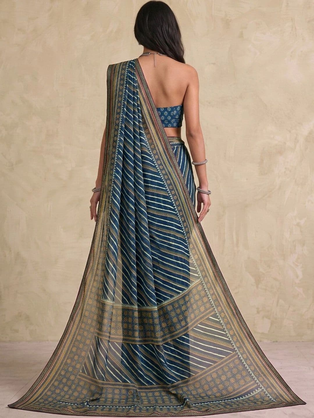 SAARA Striped Pure Georgette Saree thumbnail 7