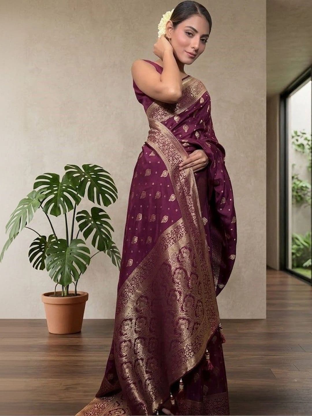 Okom Woven Design Zari Art Silk Banarasi Saree thumbnail 4