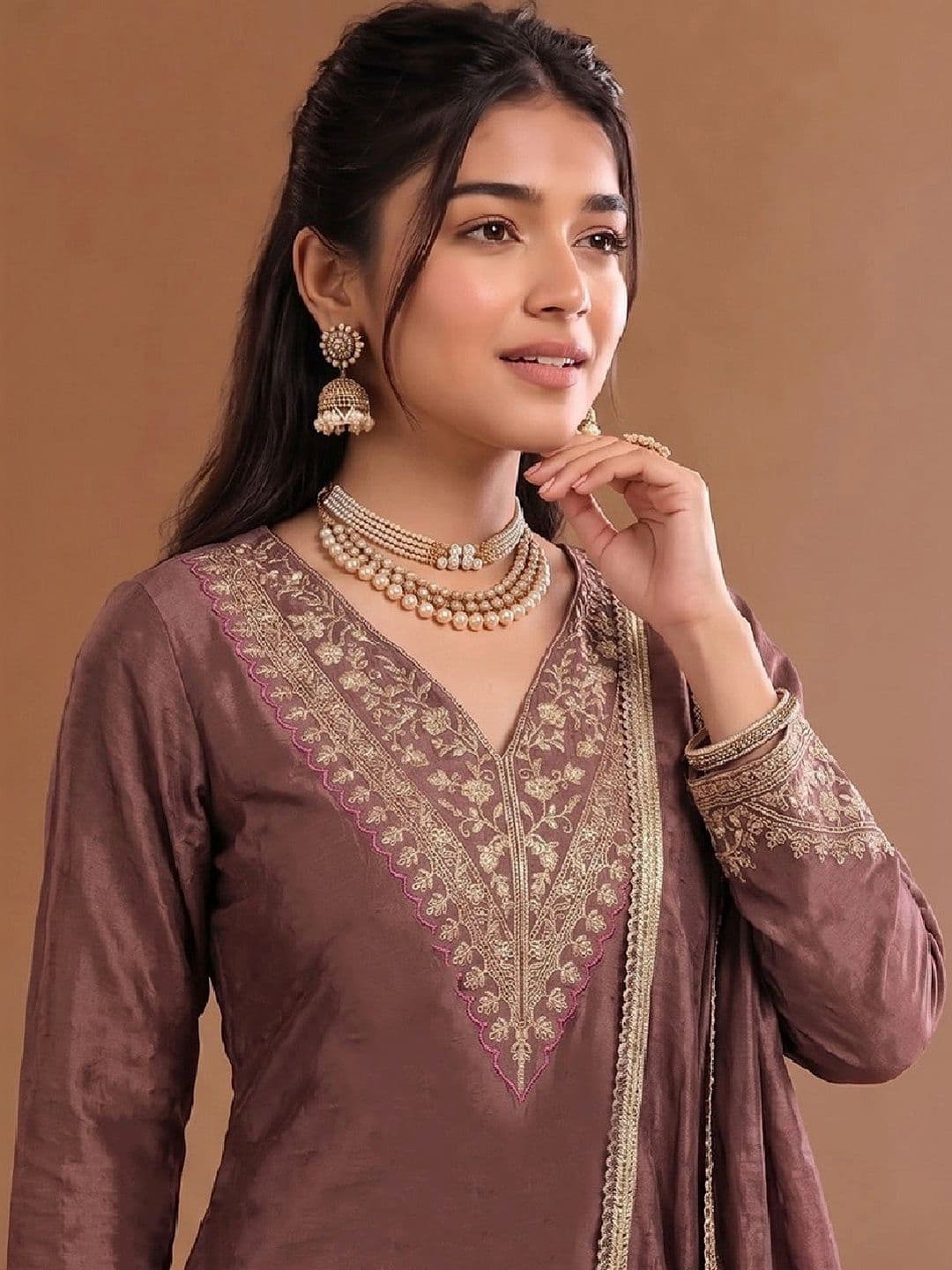 Varanga Women Ethnic Motifs Embroidered Regular Thread Work Kurta with Palazzos & With Dupatta thumbnail 4