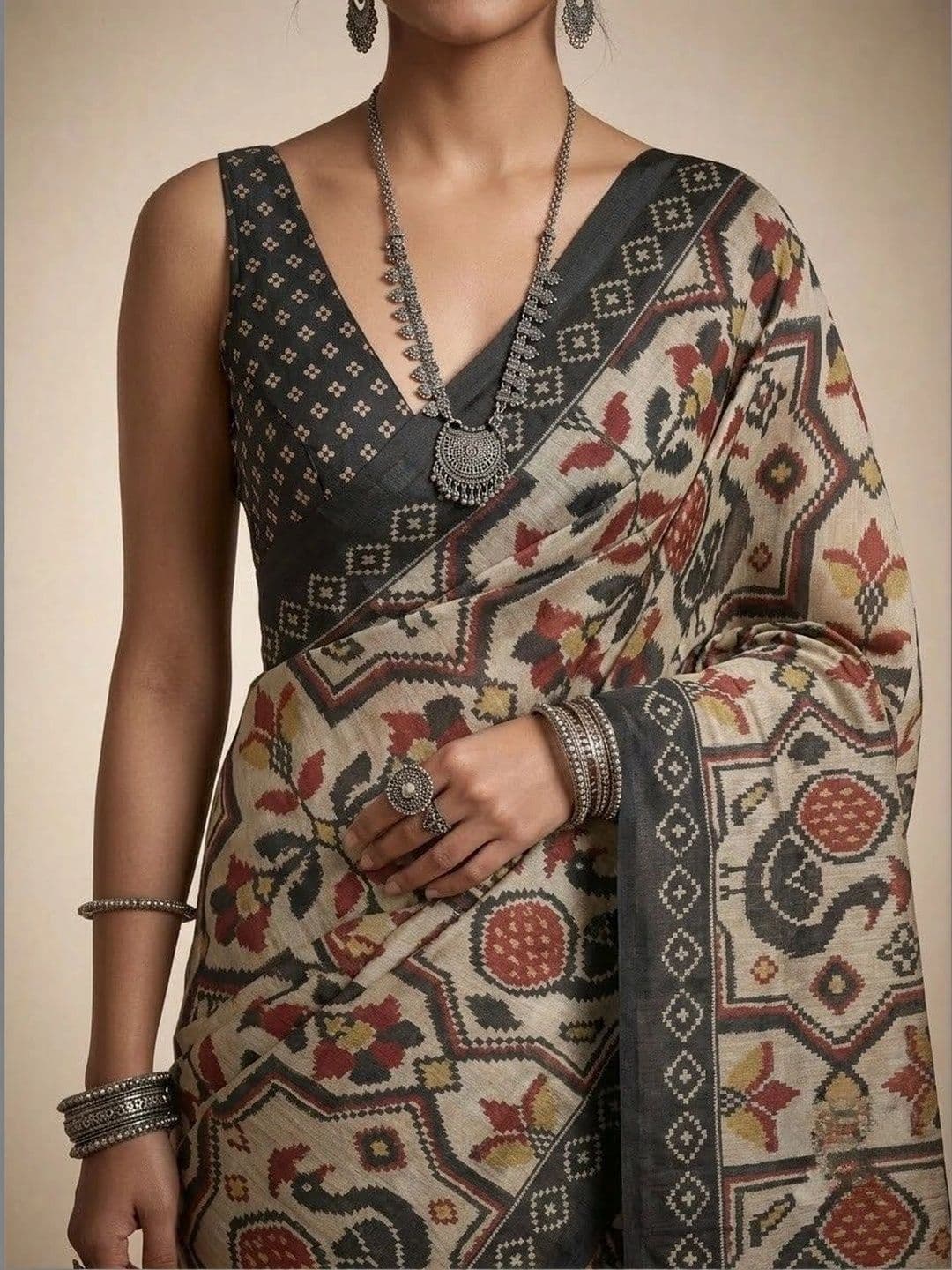 Anouk Kalamkari Silk Blend Saree thumbnail 3